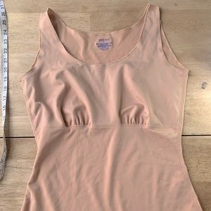 Spanx shapewear tank/cami_size L_nude